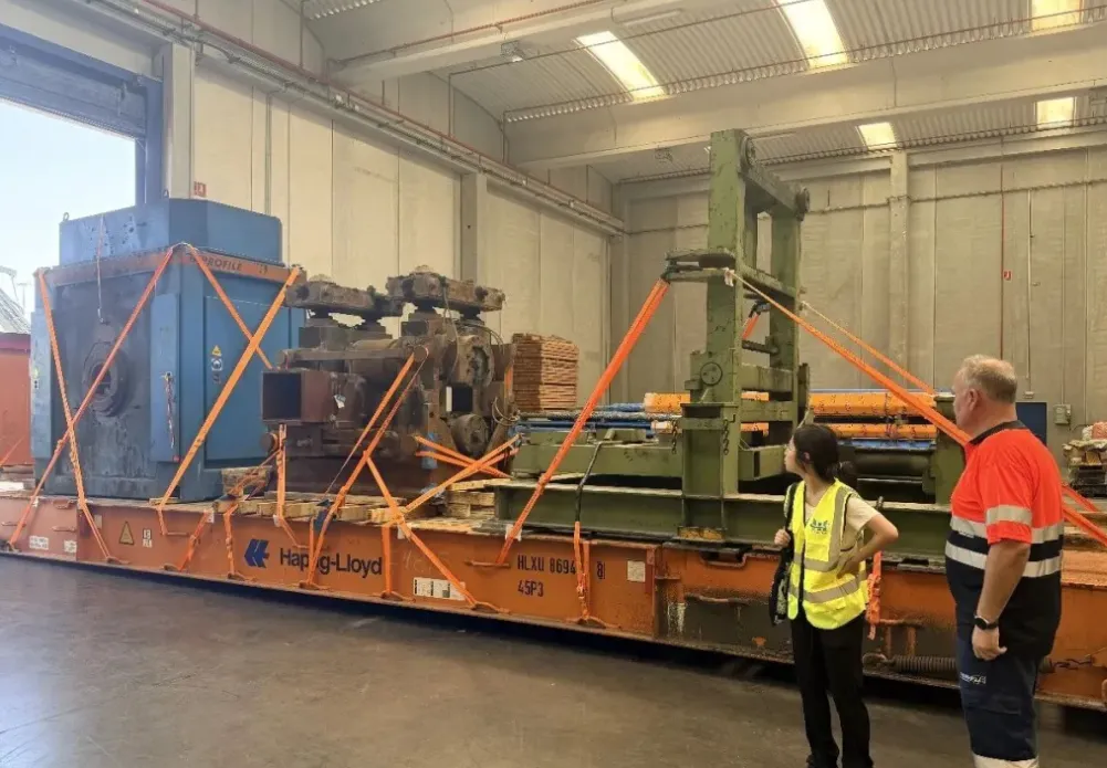 Barcelona special cargo loading site 2